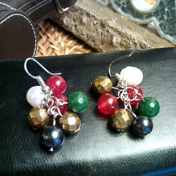 Fun and joy handmade earrings - Picture 2 of 2